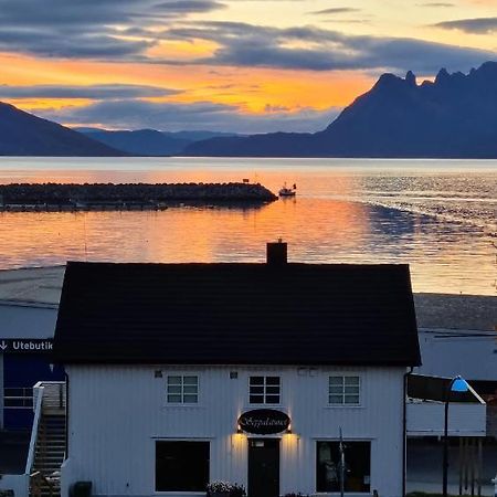 Koselig Leilighet Midt I Sentrum Apartment Skjervoy Exterior foto